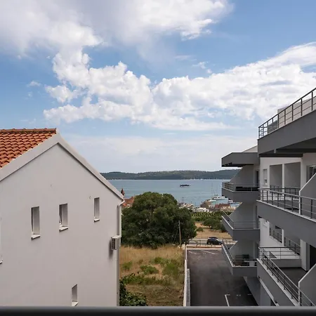 Apartment Seget 30