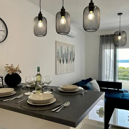 Seget 30 * Trogir